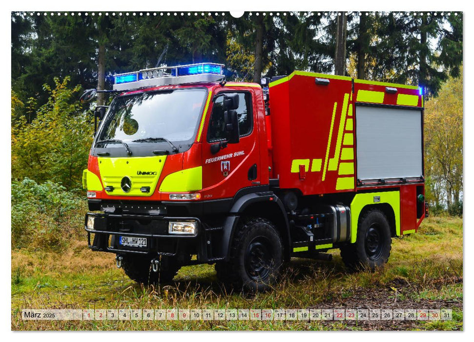 Feuerwehrfahrzeuge (CALVENDO Premium Wandkalender 2025)