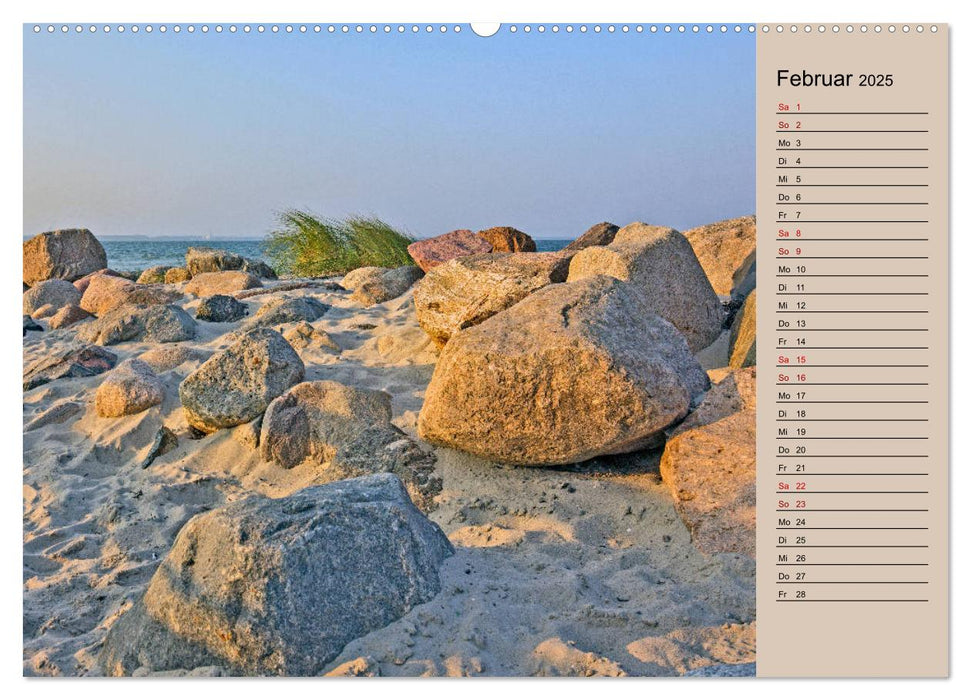 Timmendorfer Strand - Urlaubsimpressionen (CALVENDO Premium Wandkalender 2025)