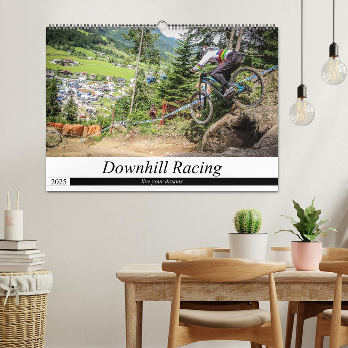 Downhill Racing (CALVENDO Wandkalender 2025)