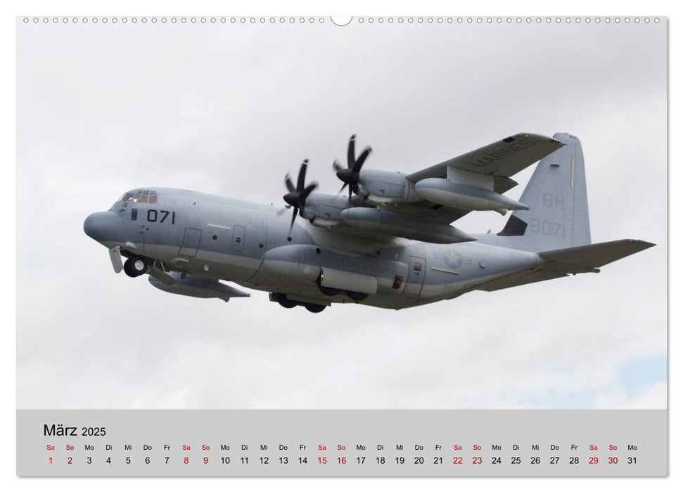 Transportflugzeug C-130 Hercules (CALVENDO Premium Wandkalender 2025)