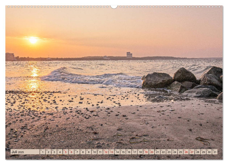 Timmendorfer Strand - Urlaubsparadies an der Ostsee (CALVENDO Premium Wandkalender 2025)