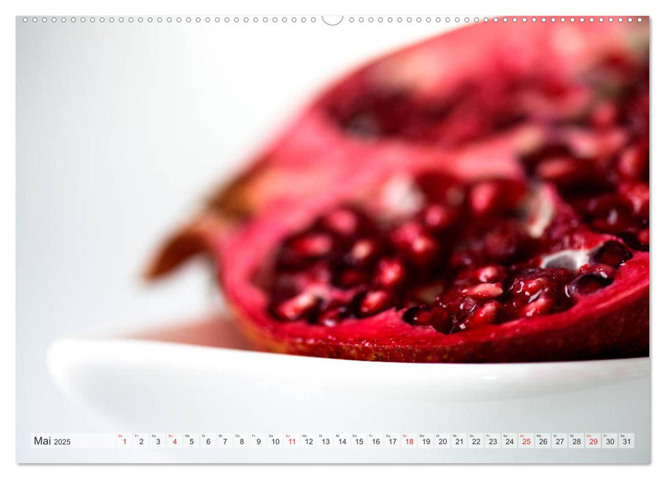 Süße Früchtchen - Vitamine pur (CALVENDO Premium Wandkalender 2025)