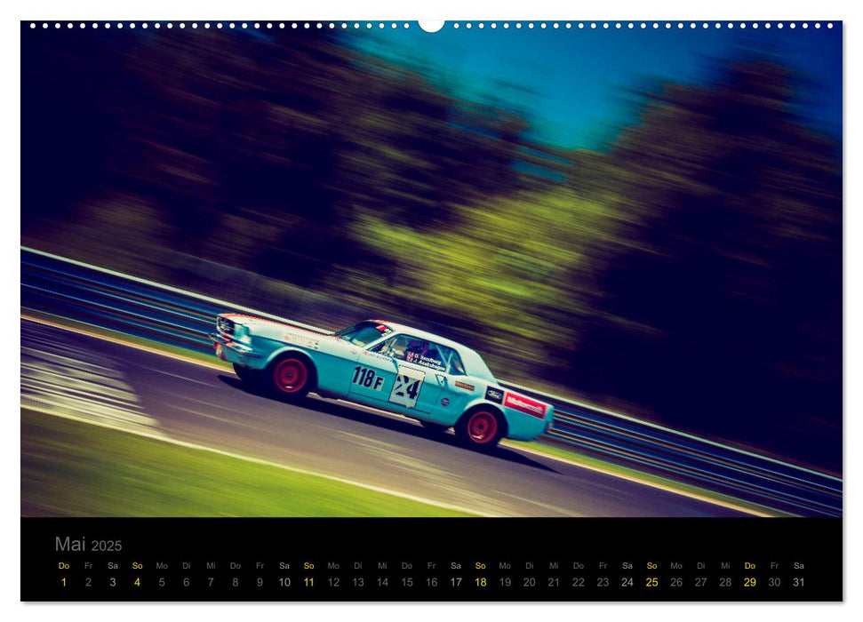 Flying Ford Mustang (CALVENDO Wandkalender 2025)