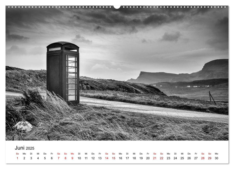 Skye in Monochrom (CALVENDO Premium Wandkalender 2025)