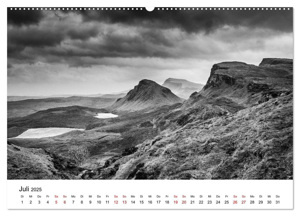 Skye in Monochrom (CALVENDO Premium Wandkalender 2025)