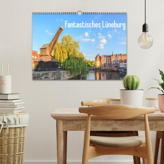 Fantastisches Lüneburg (CALVENDO Wandkalender 2025)