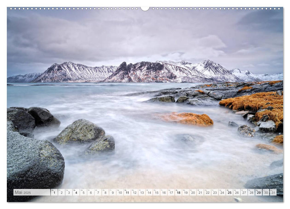 Traumziel Lofoten (CALVENDO Premium Wandkalender 2025)