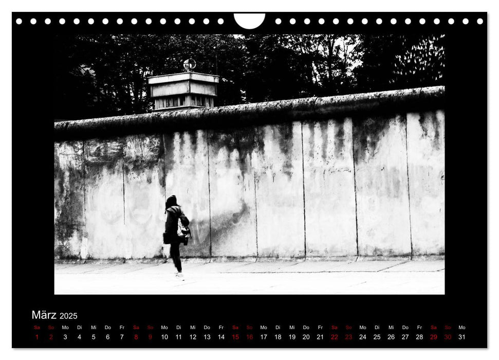 Strassenfotografie Berlin. schwarz/weiß - abstrakt - minimalistisch (CALVENDO Wandkalender 2025)