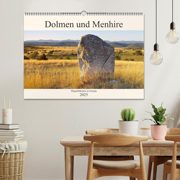 Dolmen und Menhire - Megalithkultur in Europa (CALVENDO Wandkalender 2025)