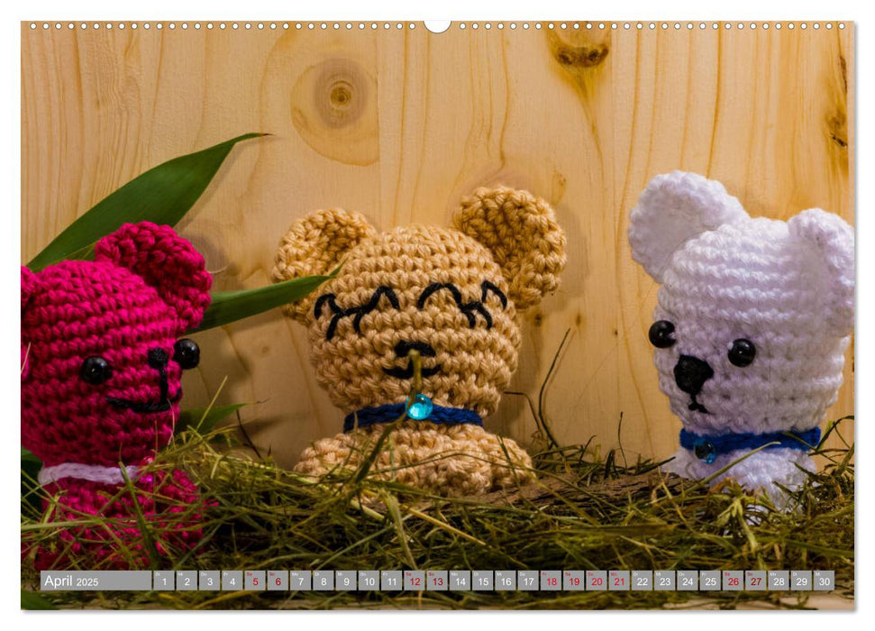 Amigurumi - Die gehäkelte Welt (CALVENDO Premium Wandkalender 2025)