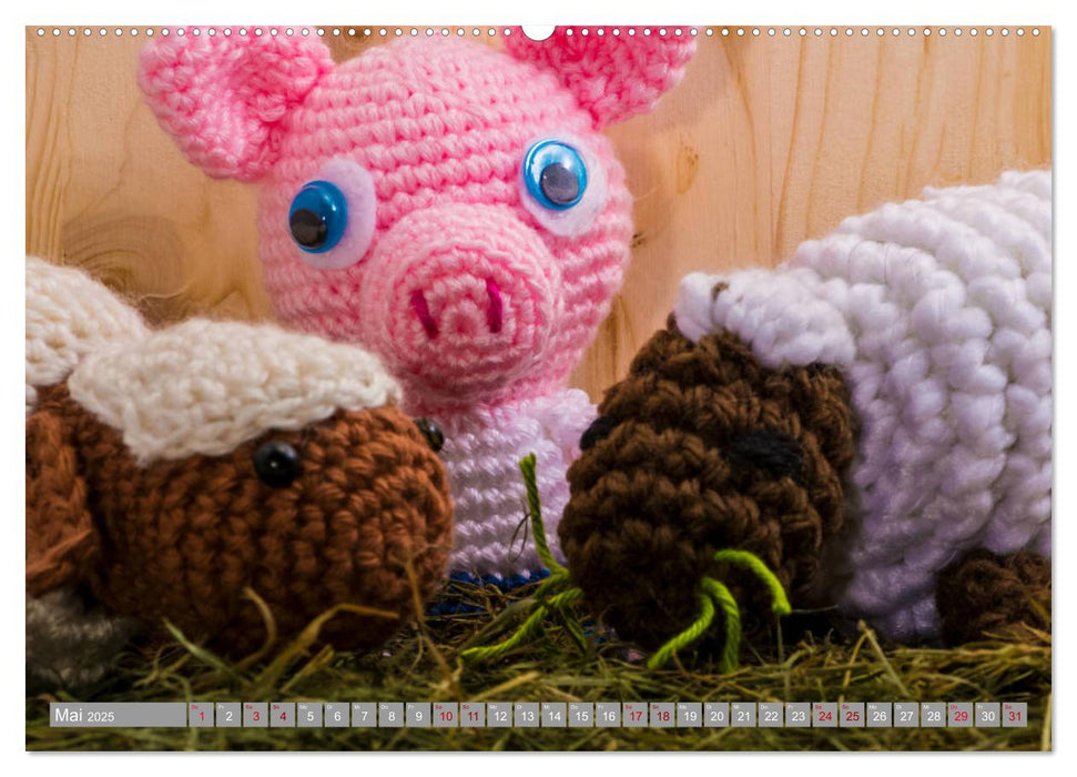 Amigurumi - Die gehäkelte Welt (CALVENDO Premium Wandkalender 2025)