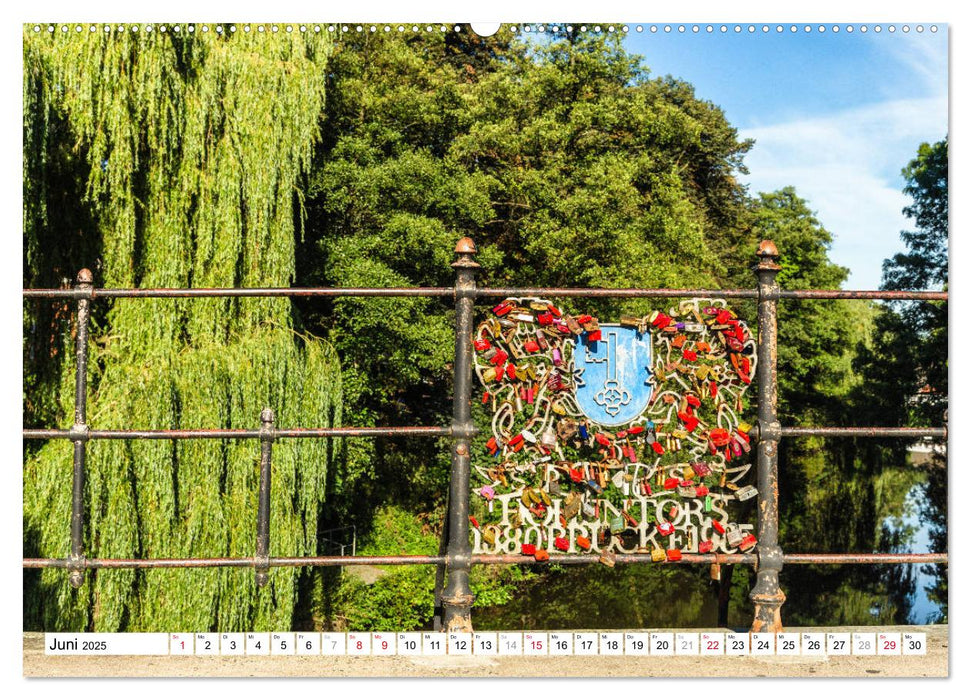 Die Hansestadt Stade - Schwedenfestung an der Elbe (CALVENDO Premium Wandkalender 2025)