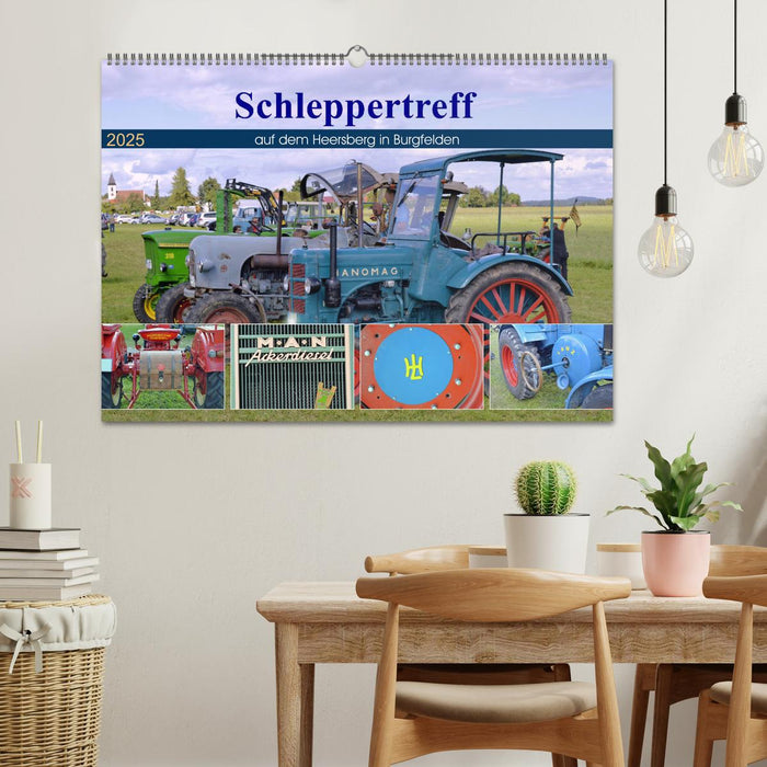 Schleppertreff auf dem Heersberg in Burgfelden (CALVENDO Wandkalender 2025)