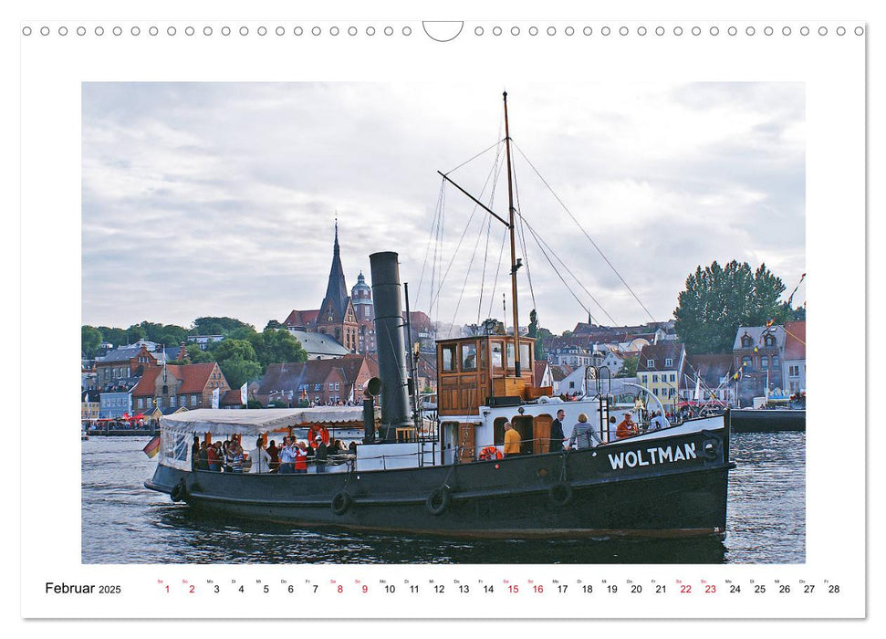 Rauchfahnen über der Ostsee - Schiffe unter Dampf (CALVENDO Wandkalender 2025)