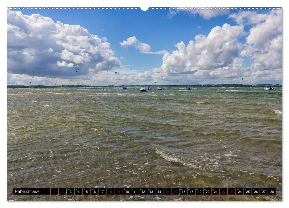 Laboe - Urlaub am Meer (CALVENDO Premium Wandkalender 2025)