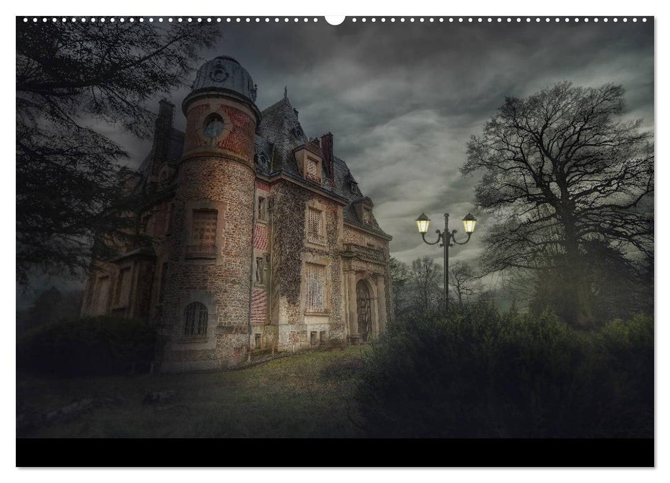 Auch von außen haben Lost Places ihren Charme (CALVENDO Premium Wandkalender 2025)