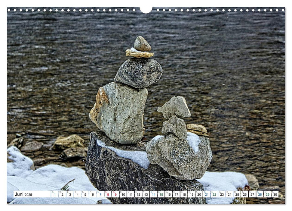 Stein auf Stein. Das Geheimnis der Steinmännchen (CALVENDO Wandkalender 2025)