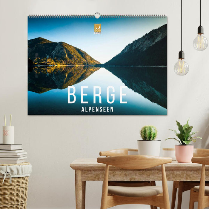 Berge. Alpenseen (CALVENDO Wandkalender 2025)