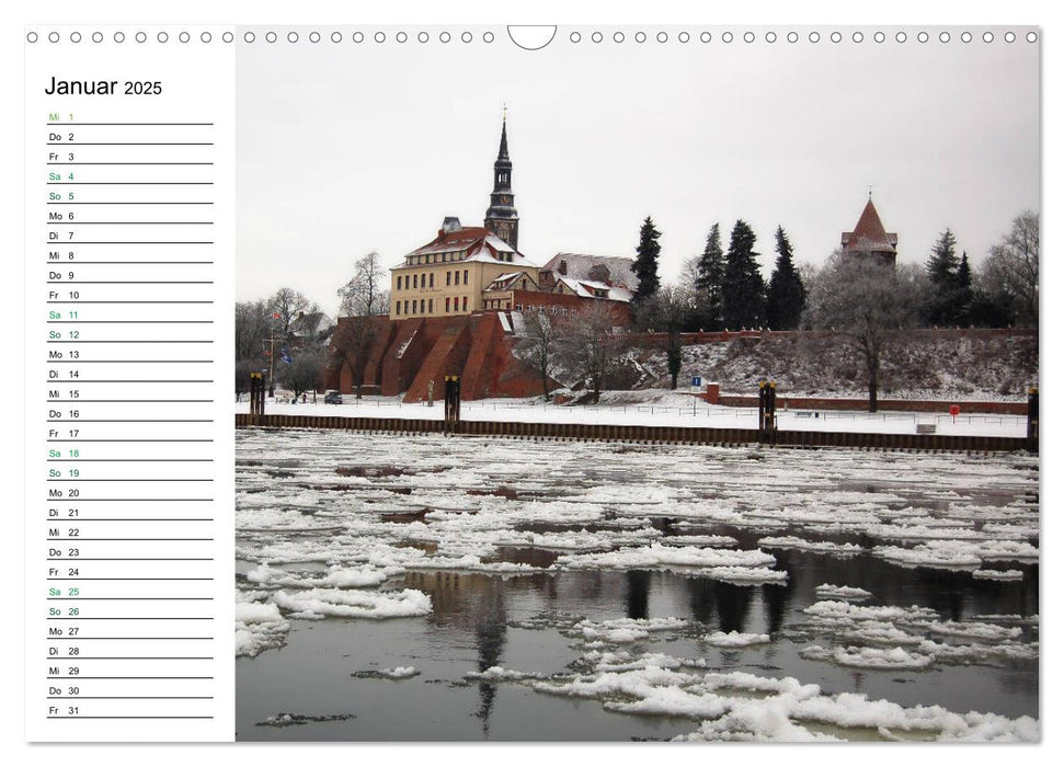 Tangermünde - Fachwerk- und Backsteinbauten-Stadt an der Elbe (CALVENDO Wandkalender 2025)