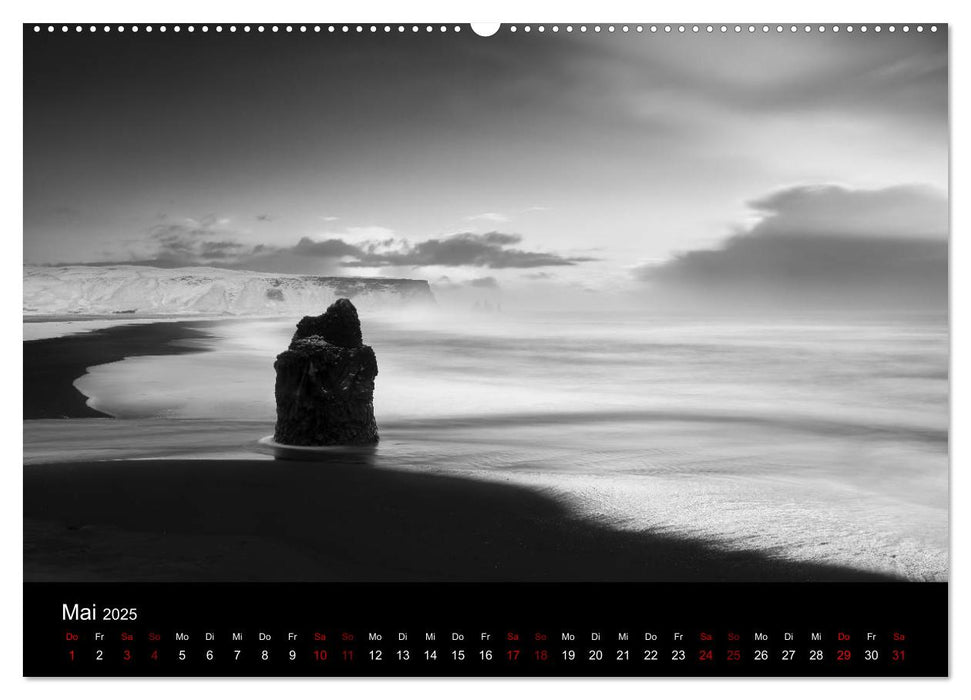 Nordische Landschaften - monochrom (CALVENDO Premium Wandkalender 2025)