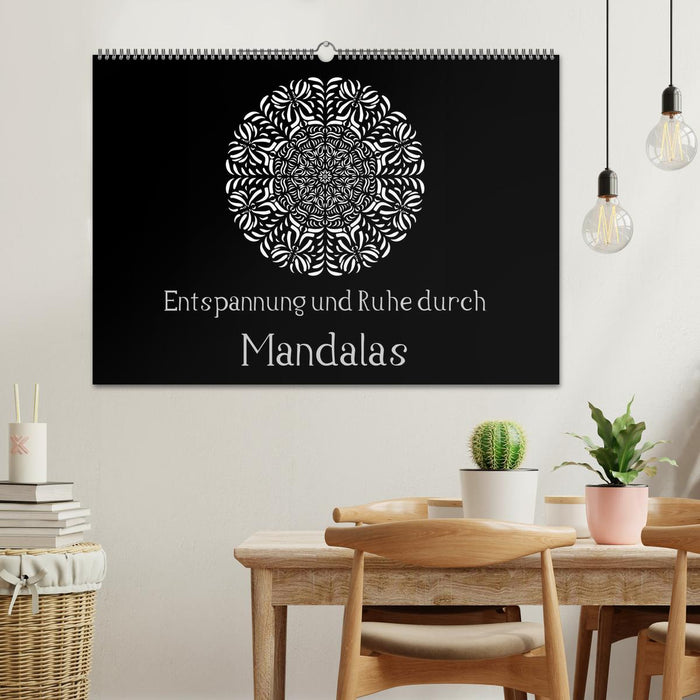 Entspannung und Ruhe durch Mandalas (CALVENDO Wandkalender 2025)