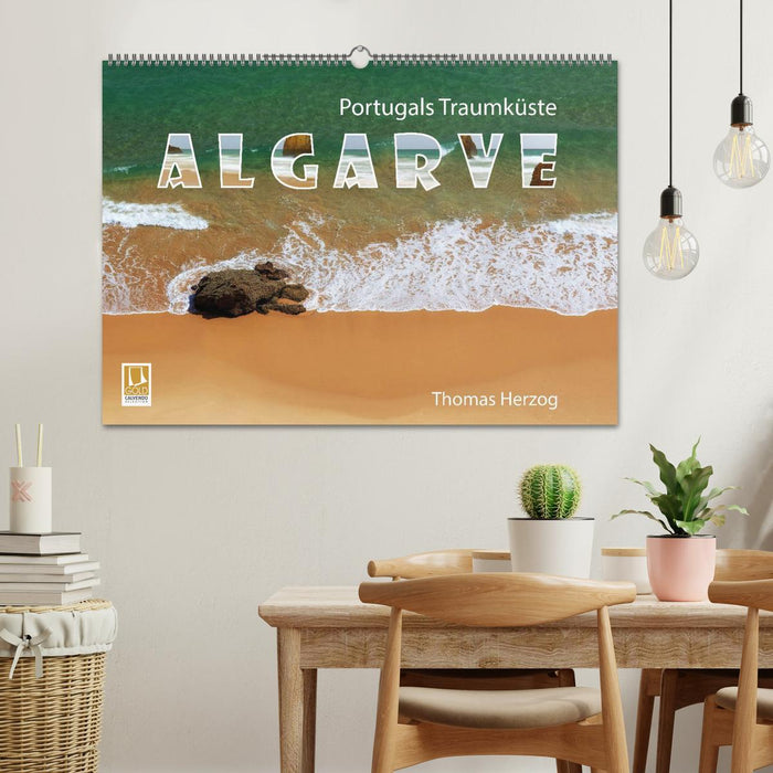 Portugals Traumküste Algarve (CALVENDO Wandkalender 2025)