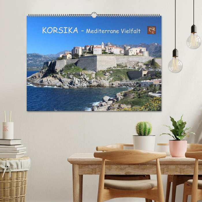 Korsika - Mediterrane Vielfalt (CALVENDO Wandkalender 2025)