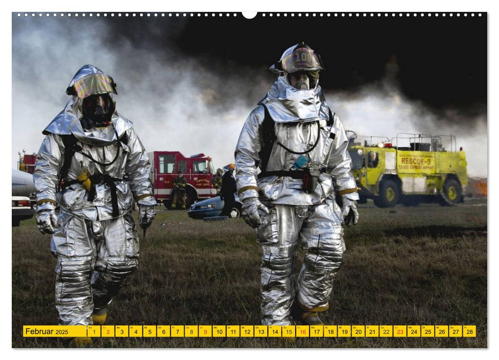 Die Feuerwehr. U.S. Firefighter im Einsatz (CALVENDO Premium Wandkalender 2025)