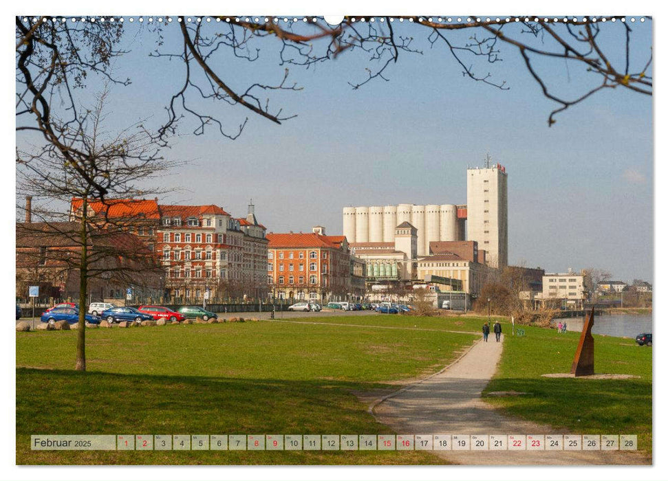 Unterwegs in Riesa (CALVENDO Wandkalender 2025)