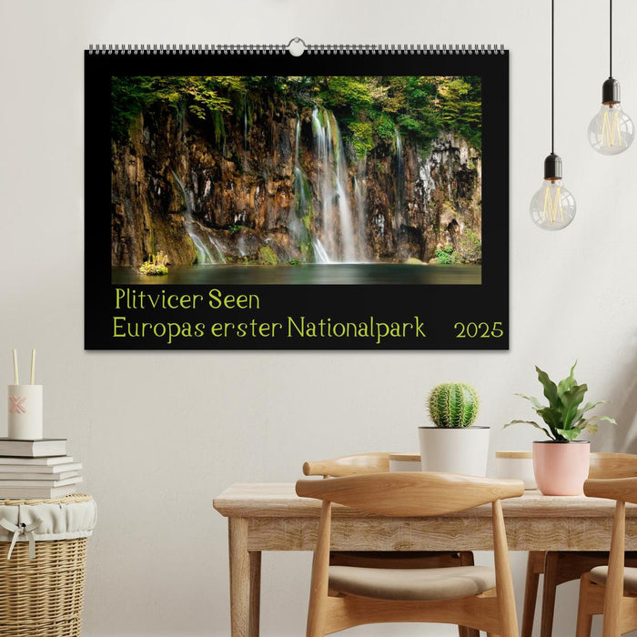 Plitvicer Seen - Europas erster Nationalpark (CALVENDO Wandkalender 2025)