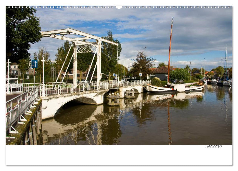 Friesland - Fryslan (CALVENDO Premium Wandkalender 2025)