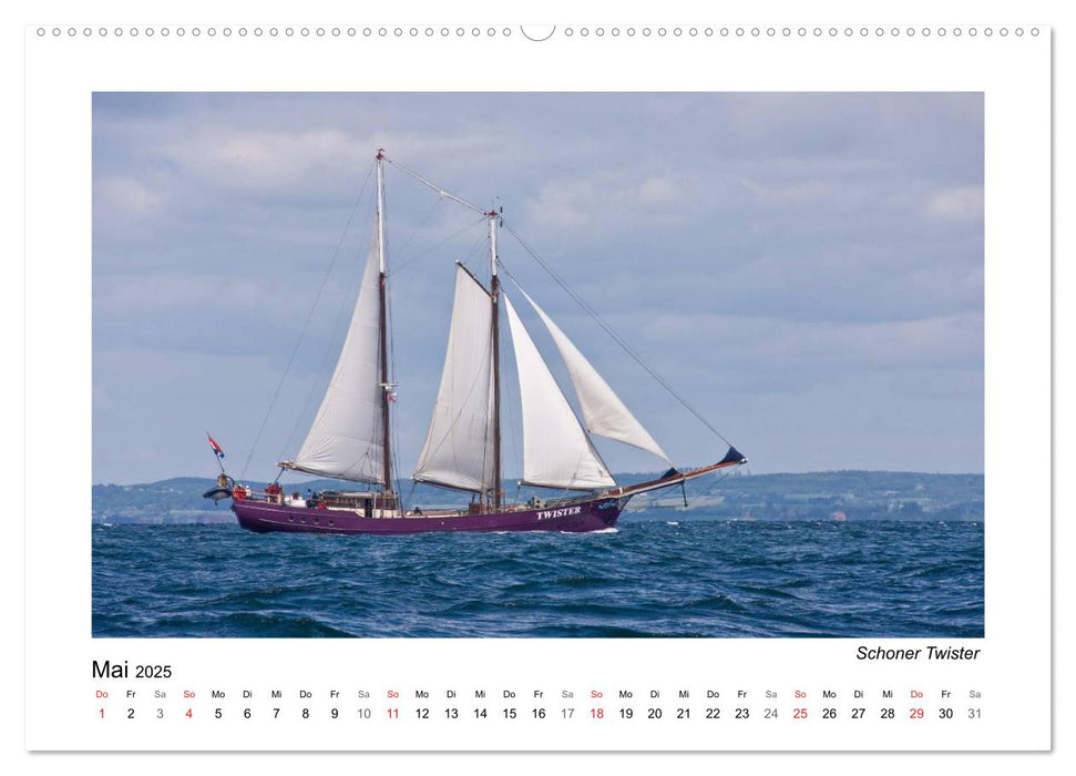 Traditionsschiffe auf der Ostsee (CALVENDO Premium Wandkalender 2025)