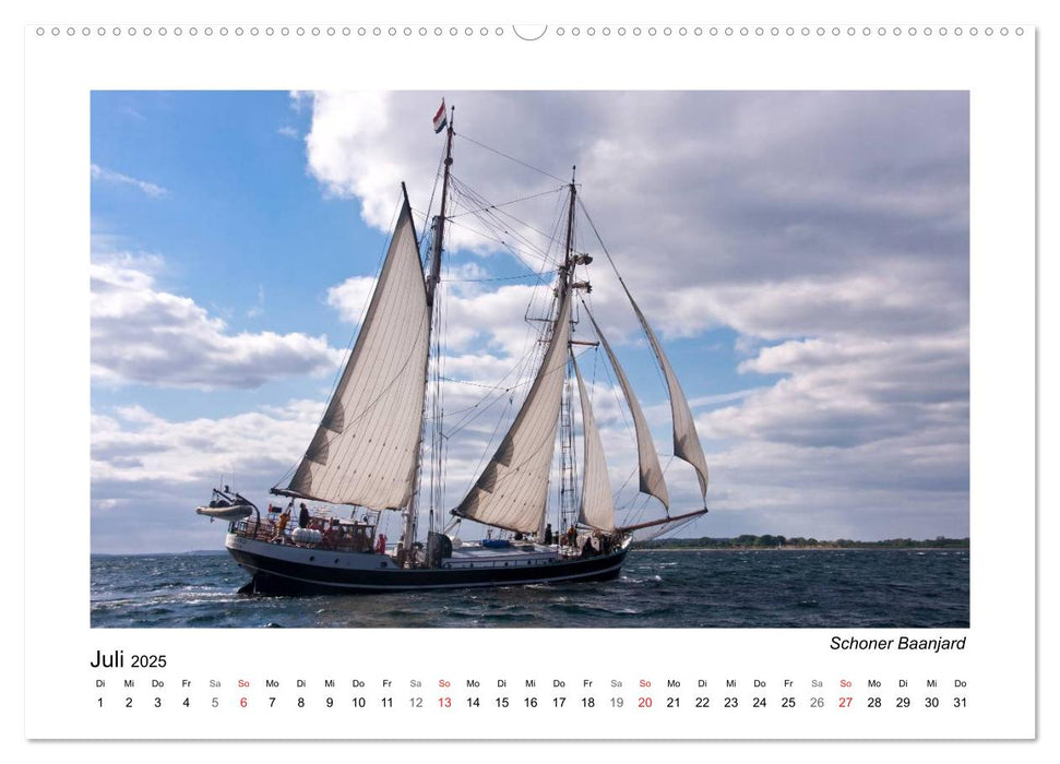 Traditionsschiffe auf der Ostsee (CALVENDO Premium Wandkalender 2025)