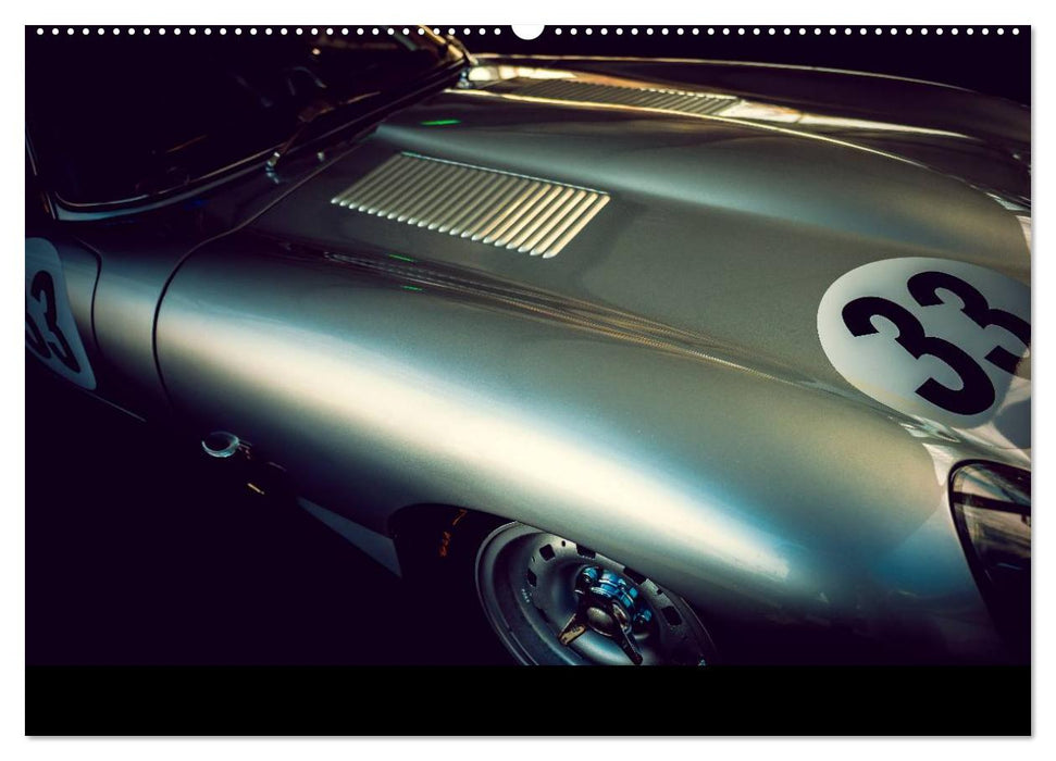 Jaguar E-Type - Bodies (CALVENDO Premium Wandkalender 2025)