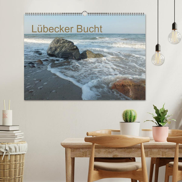 Lübecker Bucht (CALVENDO Wandkalender 2025)