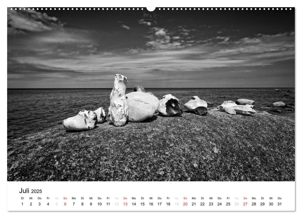 Ostseebad Zingst - Impressionen in Schwarz-Weiß (CALVENDO Premium Wandkalender 2025)