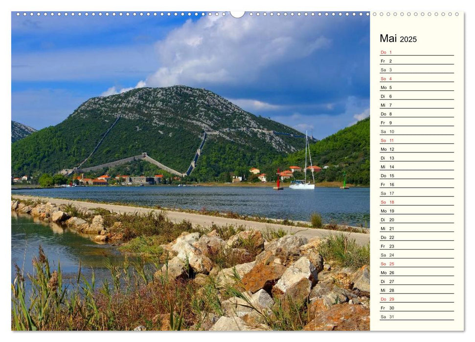 Burgen in Kroatien (CALVENDO Premium Wandkalender 2025)