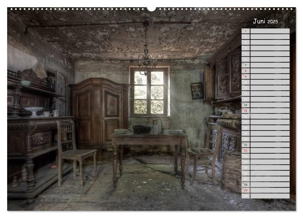 Lost Places - verlassene Orte (CALVENDO Premium Wandkalender 2025)