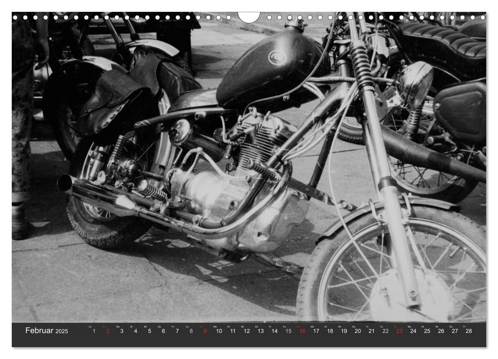 east Rider - Biker und Bikes aus der DDR (CALVENDO Wandkalender 2025)