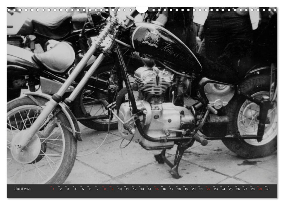 east Rider - Biker und Bikes aus der DDR (CALVENDO Wandkalender 2025)