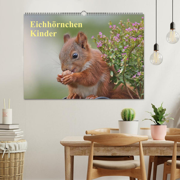 Eichhörnchen Kinder (CALVENDO Wandkalender 2025)