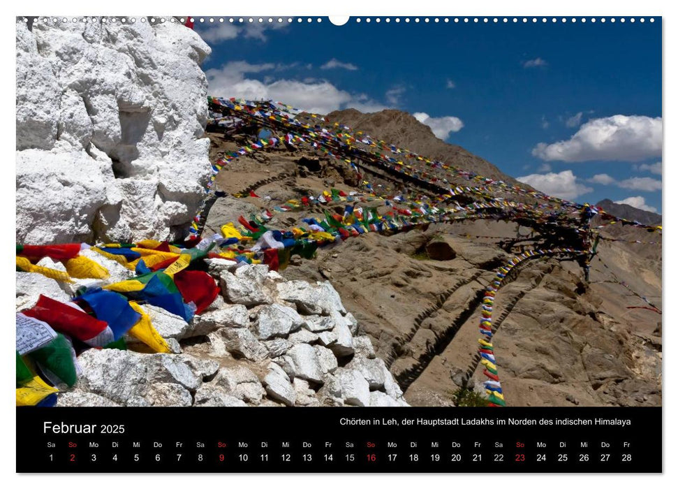 Buddhistische Chörten im Himalaya (CALVENDO Premium Wandkalender 2025)