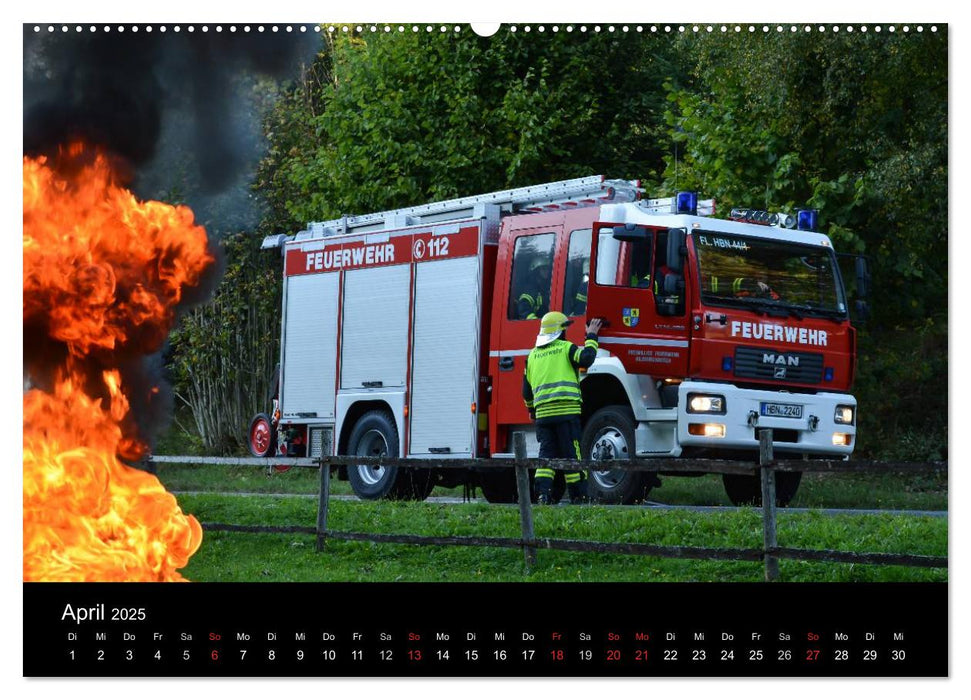 FEUERWEHR IM EINSATZ (CALVENDO Premium Wandkalender 2025)