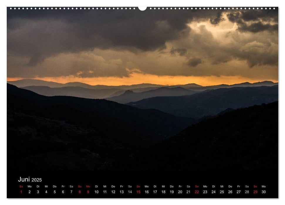 Magische Bergwelten (CALVENDO Premium Wandkalender 2025)