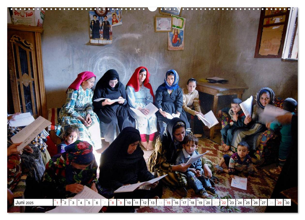 PORTRAITS - Frauen aus aller Welt (CALVENDO Wandkalender 2025)