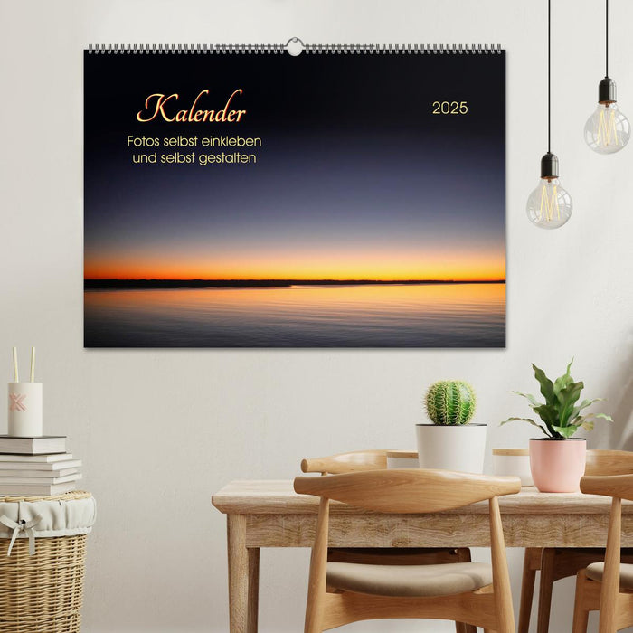 Kalender - Fotos selbst einkleben und selbst gestalten (CALVENDO Wandkalender 2025)