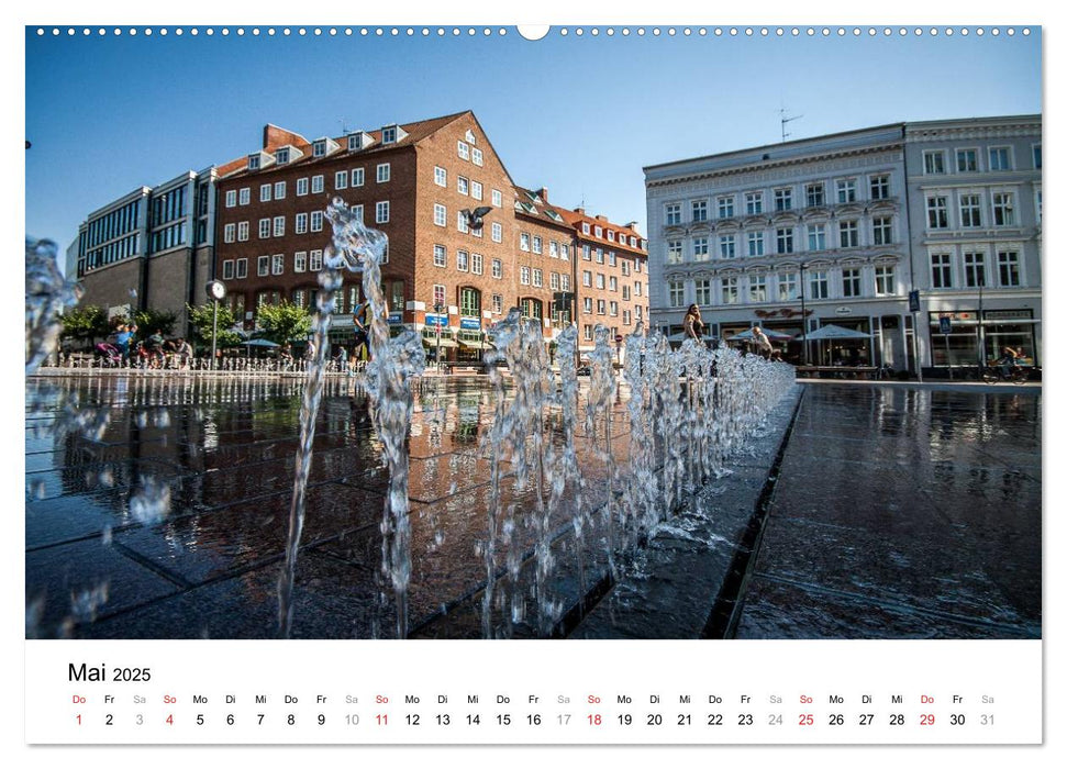 Lübeck - Das Tor zur Ostsee (CALVENDO Premium Wandkalender 2025)