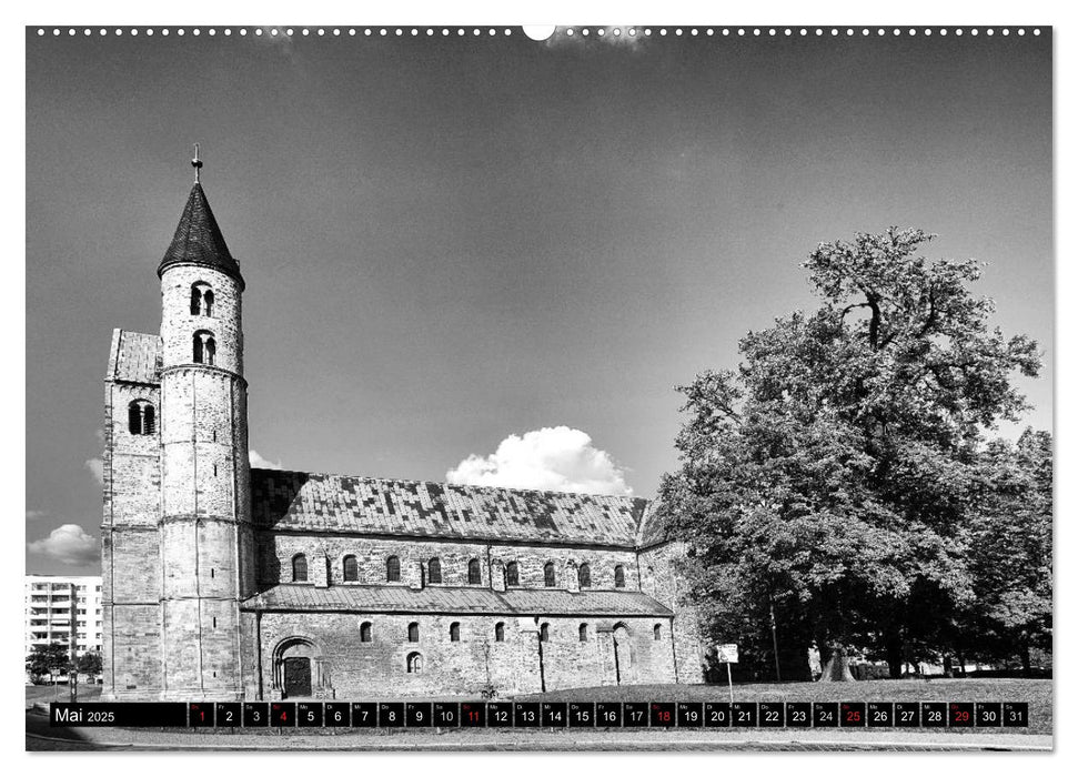 Magdeburg in Schwarz - Weiß (CALVENDO Premium Wandkalender 2025)