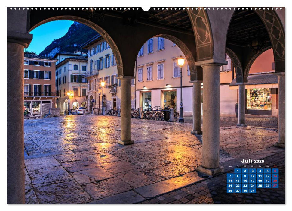 Riva del Garda - Perle des Gardasees (CALVENDO Premium Wandkalender 2025)