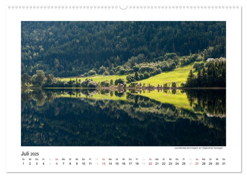 Magisches Nordland. Eine Reise in das Herz Skandinaviens (CALVENDO Premium Wandkalender 2025)